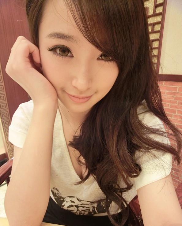 在线聊天室 和美女主播聊聊你的杂七杂八