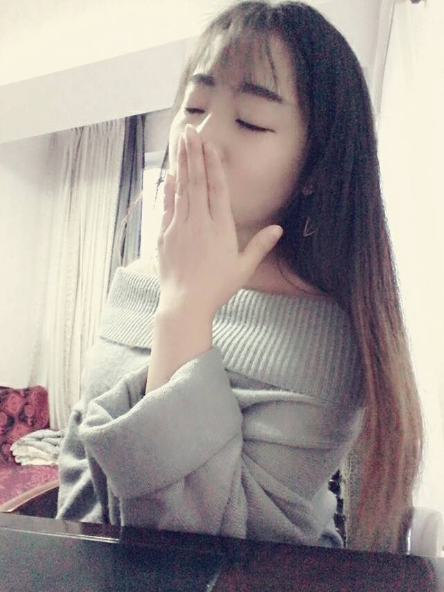 乐嗨小可美女主播 醉人的笑声