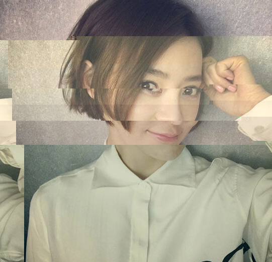 美女秀场 袁姗姗嘟嘴卖萌照不看会后悔2