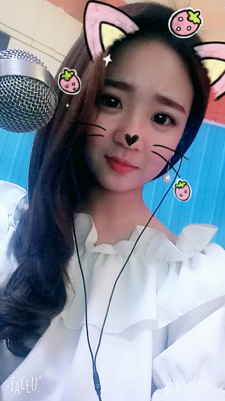 美女主播韩小露生日被空投砸脸3