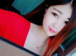 秀场美女主播“穿不进xs，买不起xs”