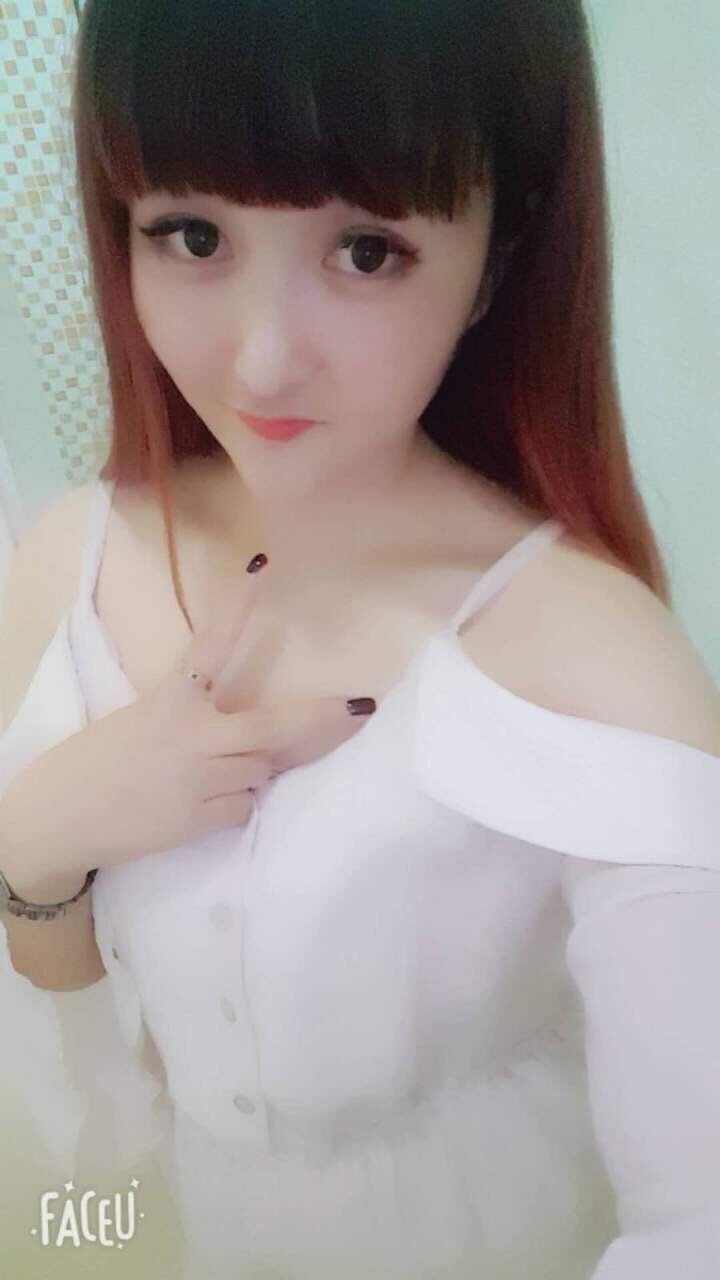 美女主播直播间 慕玖兒凌晨两点刷屏1