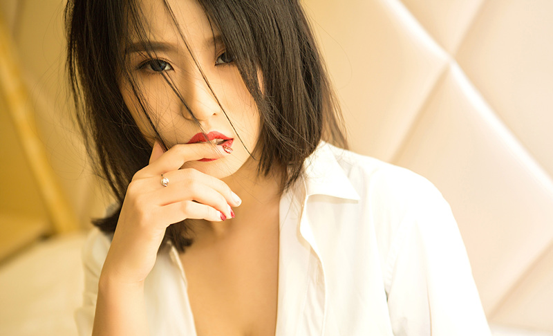 美女主播冬梅是头大锦鲤3