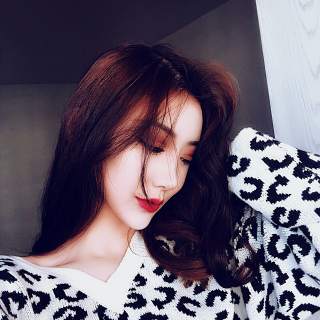 美女主播刘小诺声音嘶哑坚持直播2