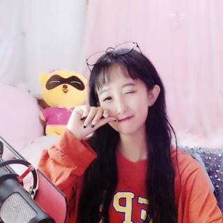 自带仙风的美女主播霸气放话“踢人可好玩了”3