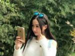 精分美女主播芒果 声情并茂演绎《壁花小姐》